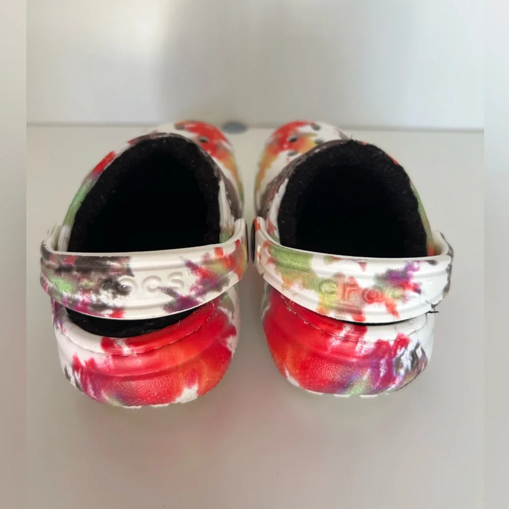 CROCS Toddler Fleece/Fur/Fuzzy lined shoes 5C